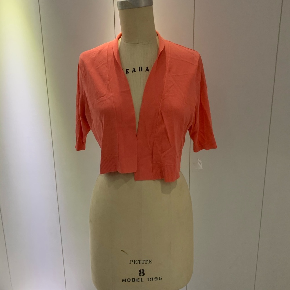NWT Cropped cardigan
